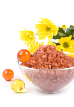 SPA產(chǎn)品和黃色的花