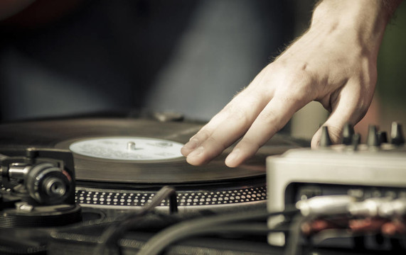 deejaying