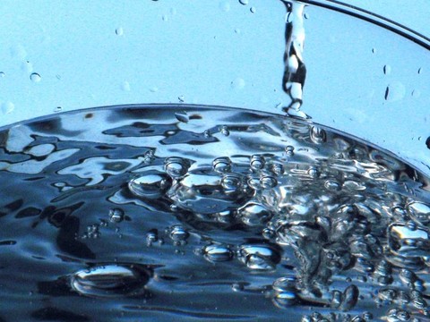 澆注水玻璃