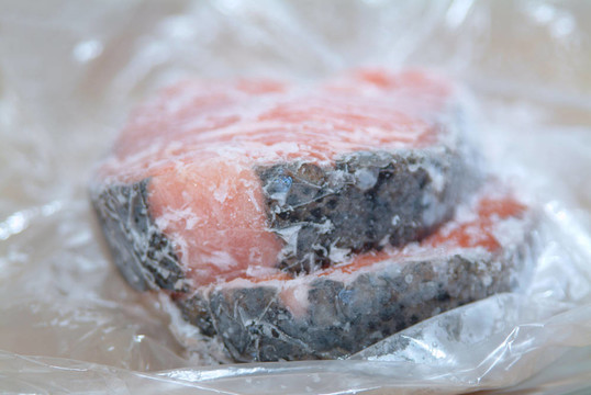 冷凍鮭魚(yú)牛排
