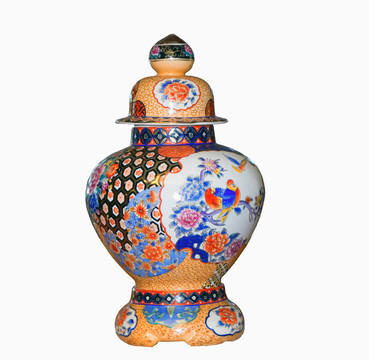 白色背景上的中國花瓶