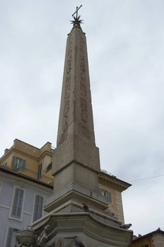 Piazza della Rotonda方尖碑