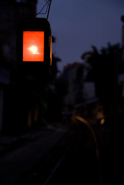 紅色燈摘要