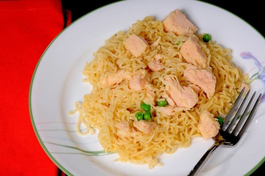 雞肉和面條