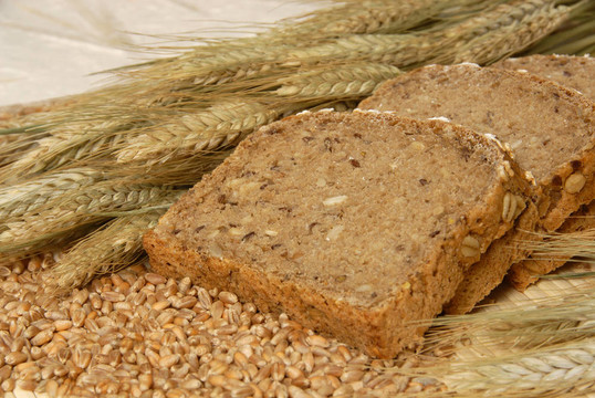 面包片和天然谷物/ brotscheiben dekoriert MIT GE