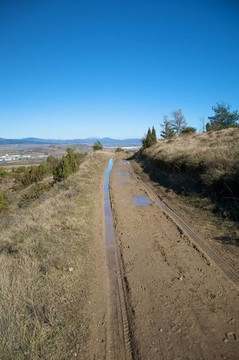 帶軌道的泥漿路