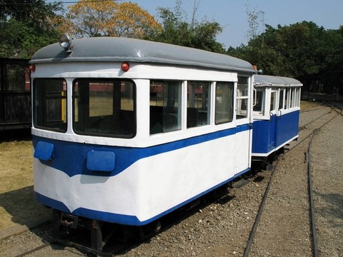 舊火車和馬車
