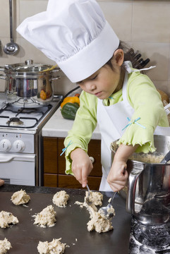 孩子做飯