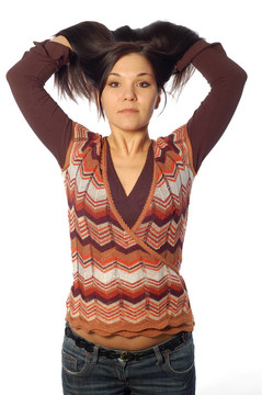 黑發(fā)女人