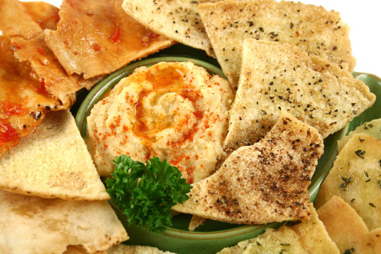 Pita薯片和hommus