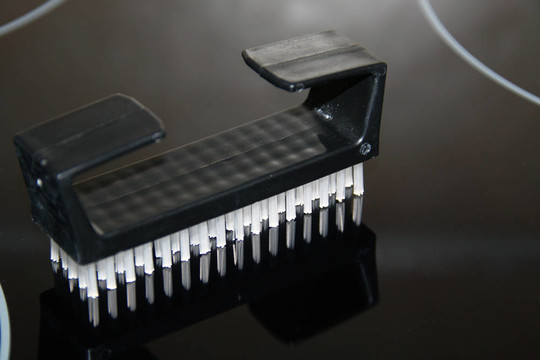 Nailbrush對黑人