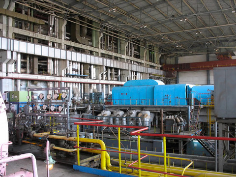 發(fā)電廠的管子和蒸汽輪機(jī)