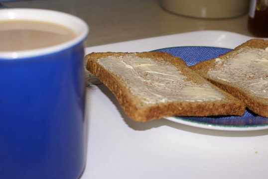茶和烤面包