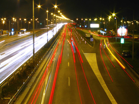 晚上公路