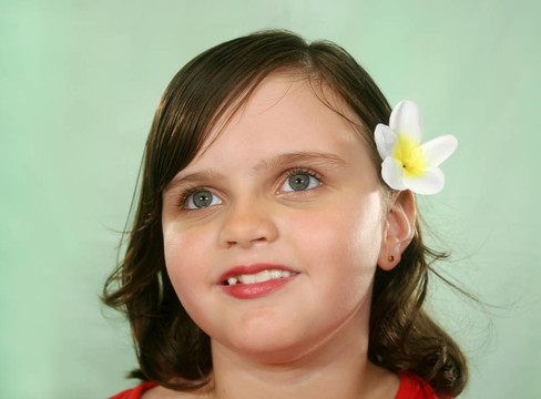 孩子抬頭