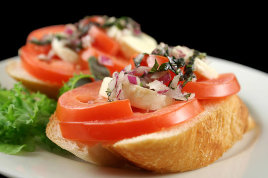 番茄和Bocconcini Bites