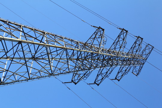 電線塔