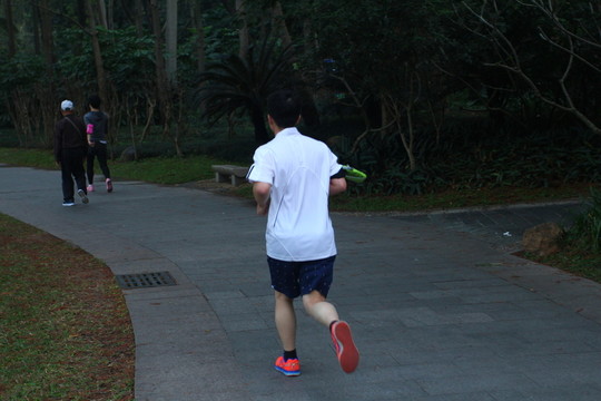 跑步
