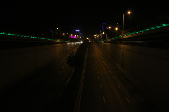 夜晚的街道