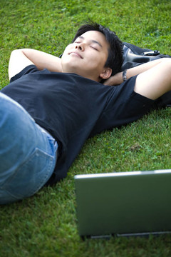 亞洲大學生