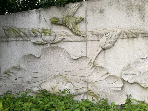 蓮花石刻