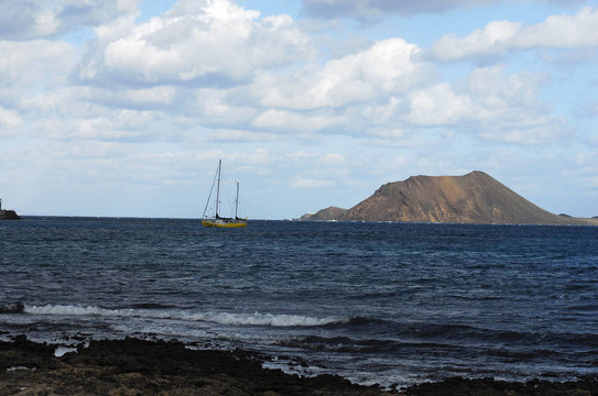 富埃特文圖拉島；加那利群島