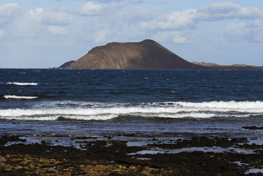 富埃特文圖拉島；加那利群島
