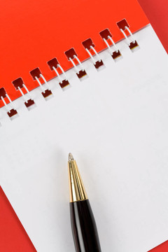 空白筆記簿和Pen