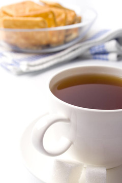 一杯茶；糖和餅干