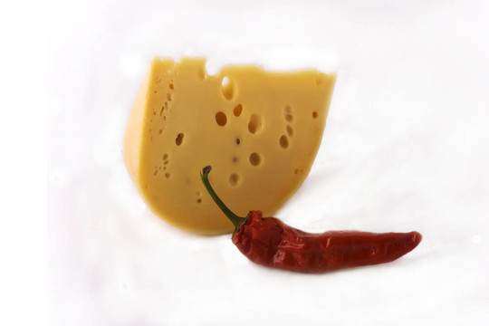 白干酪和胡椒粉