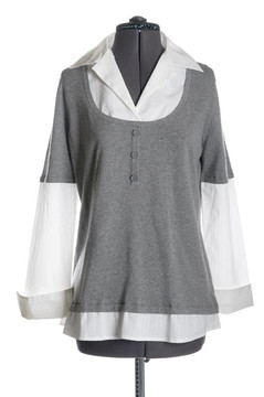 穿白色衣服的笨蛋