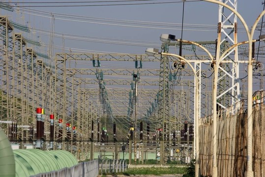 電