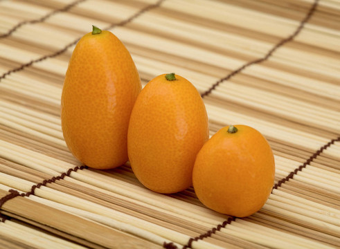 三鮮金橘對墊