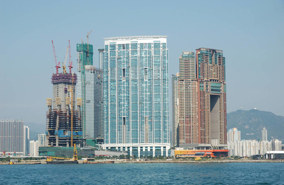 豪華公寓和建筑工地
