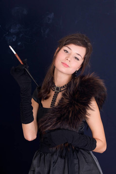 帶香煙的女孩
