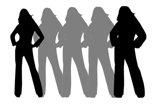 女人