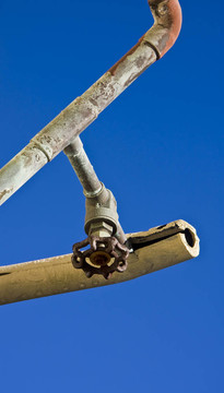 老Rusty Pipes