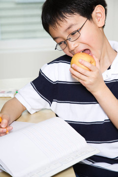 上學(xué)的孩子