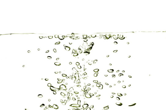 有氣泡的新鮮水