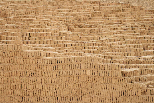 Huaca Pucllana金字塔