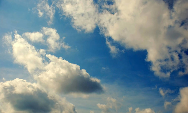 夏日的天空