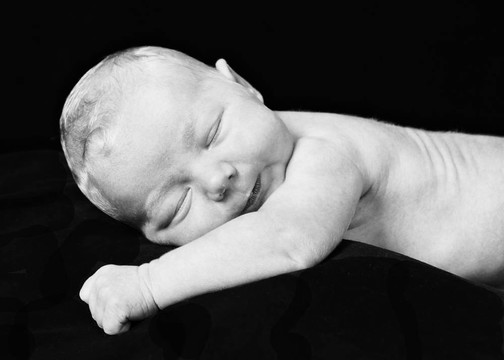 熟睡的嬰兒