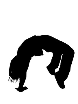 年輕人做橋運(yùn)動(dòng)