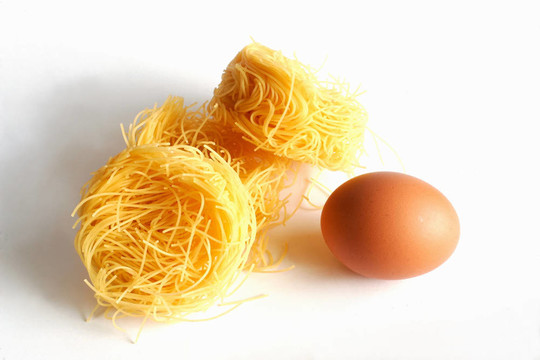 面條和雞蛋