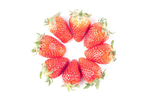 White上的草莓