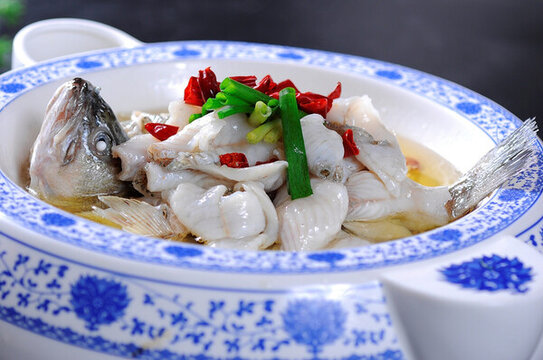 橄欖油浸鱸魚