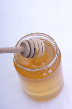充滿甜蜜蜜的杯子