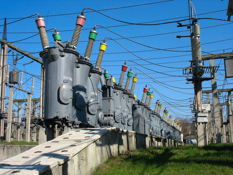 發(fā)電廠高壓電力變換器設(shè)備線