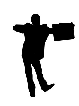 向辦公袋指示的年輕人