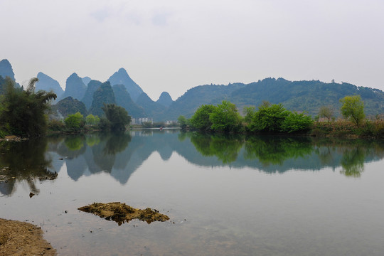 巴馬風(fēng)光